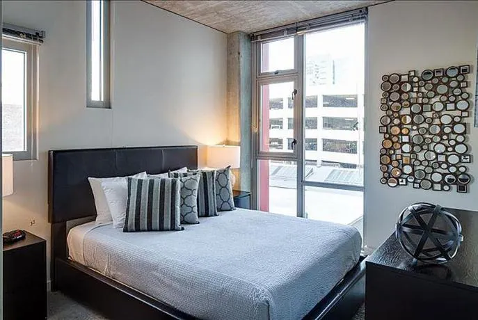 6th Avenue Apartment by Stay Alfred - Image 1