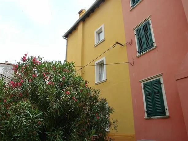 Guesthouse Vila Mate - Image 1