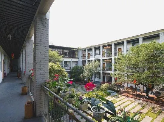 DONGJIANG XIAOZHEN HOSTE - Image 1