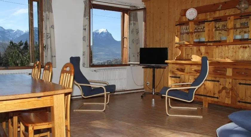 Le Vieux Chalet - Image 1