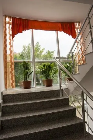 Malina Family Hotel - Image 1