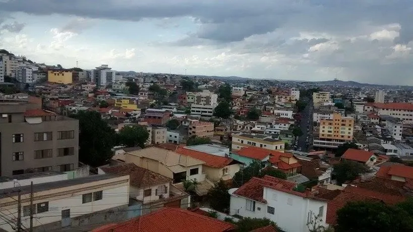 Kitnet Regiao Central Com Garagem - Image 1