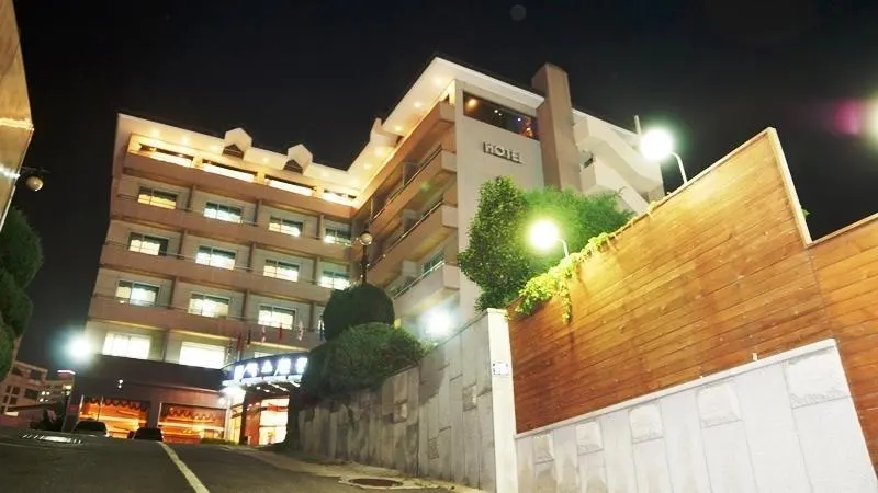 Sokcho Eastern Tourist Hotel - Image 1