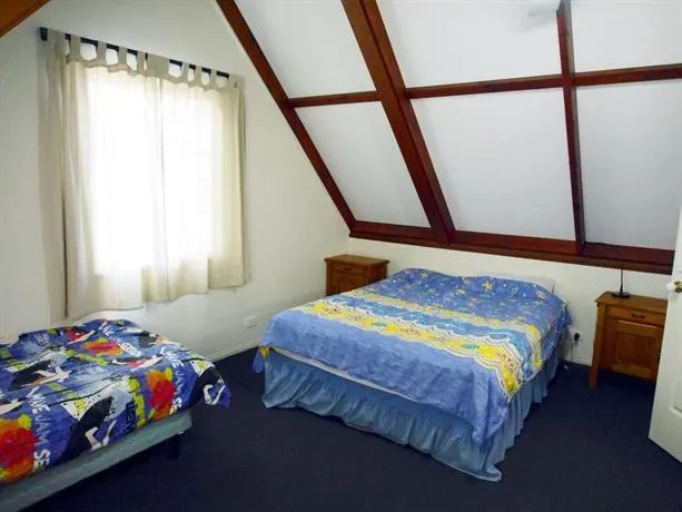 Wyndham Lodge - Image 1