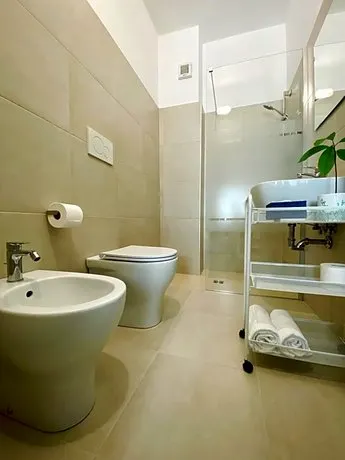 Hotel Dinarica - Image 1