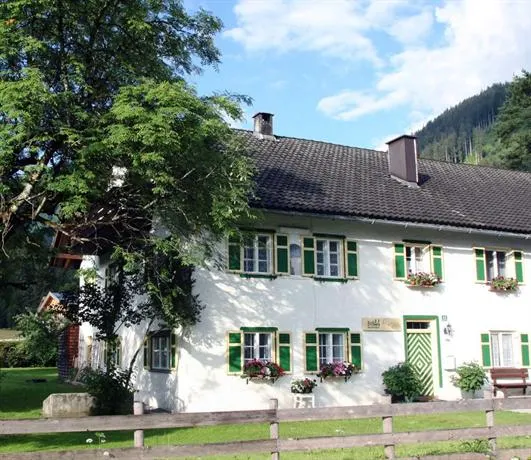 BnB44 Bed and Breakfast - Image 1
