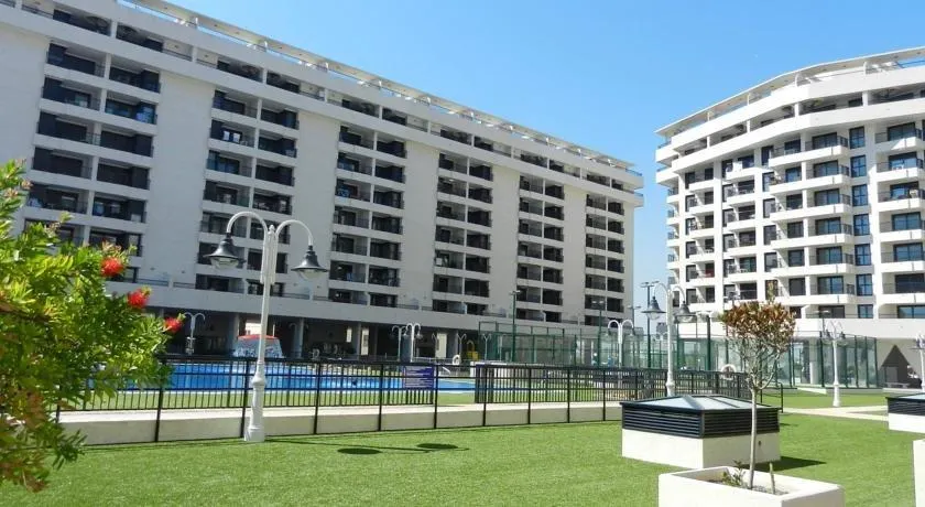 Patacona White Deluxe - Image 1