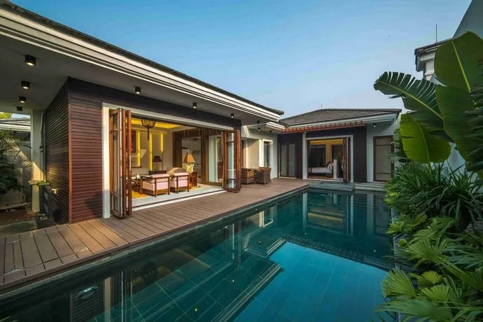 Huizhou Migratory Birds Resort Hotel - Image 1
