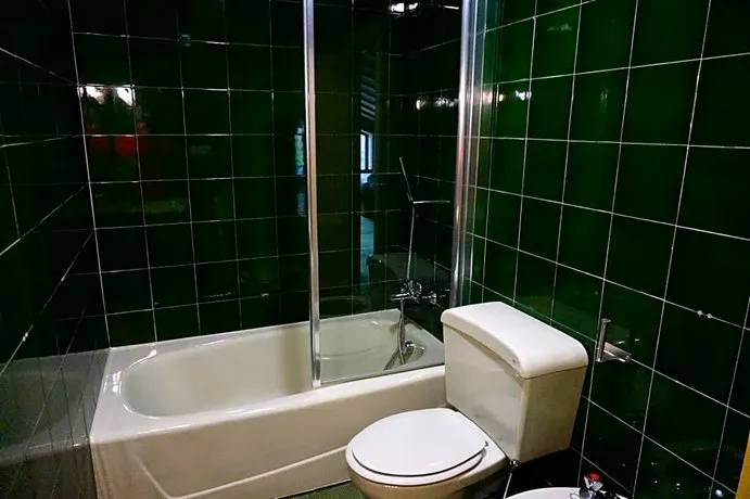 Aloka Rooms Sopela - Image 1