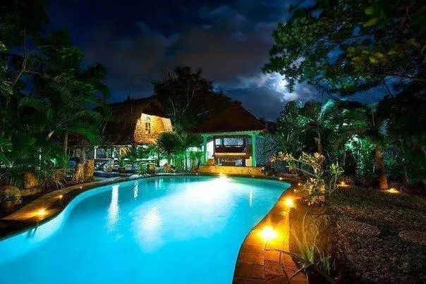Phoenix Villa - Image 1