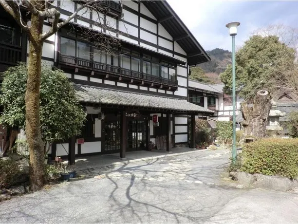 Yase Kamaburo Onsen Furusato - Image 1