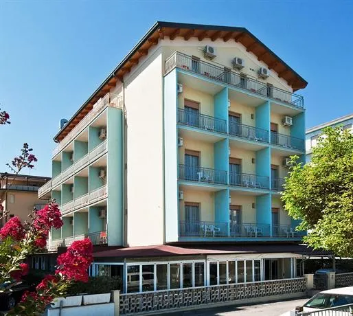 Hotel Saint Tropez - Image 1