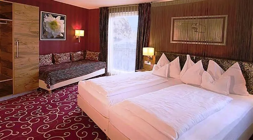 Hotel Rettenberg - Image 1