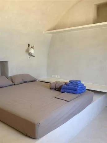 Diakofti Beachfront Villa - Image 1