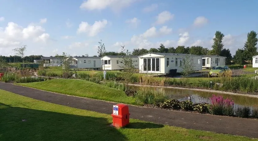 Luxury Mini Lodge - Adults Only - Peaceful Location at Southview - Image 1