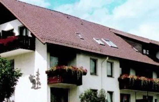 Land-gut-Hotel Zur Warte - Image 1