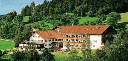 Landhotel Weingarten - Image 1