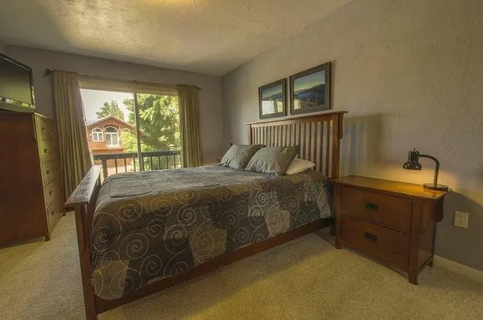 Lake Tahoe Keys Home 4 Bedroom Sleeps 12 by RedAwning - Image 1