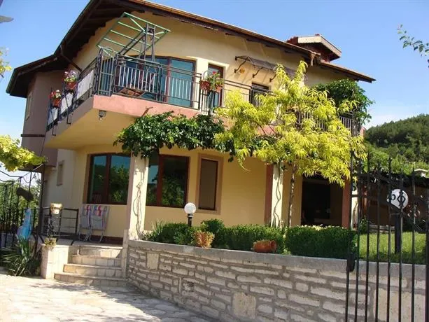 Vila Zlatevi - Image 1