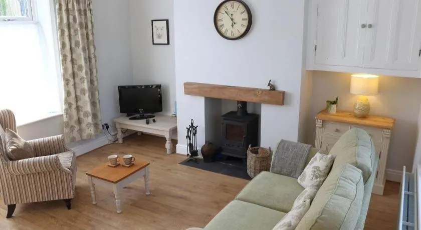 Pickles Cottage - Image 1