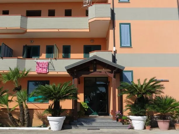 Hotel United - Image 1