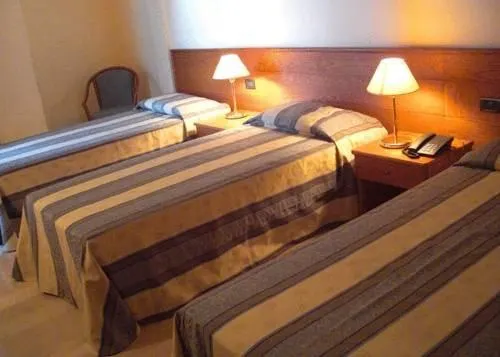 Hotel Select - Image 1