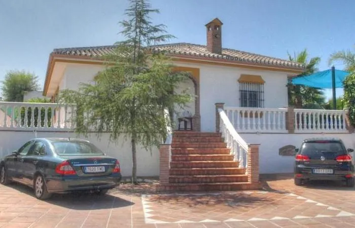 Casa Alcoine - Image 1