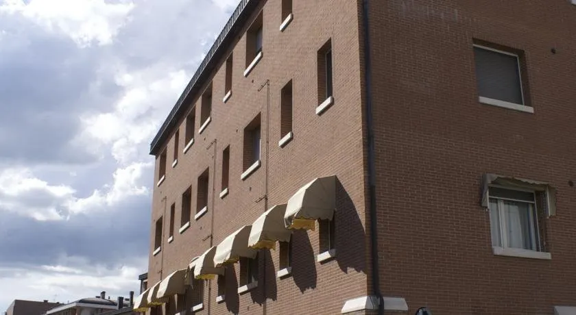 Olly Apartments - Image 1