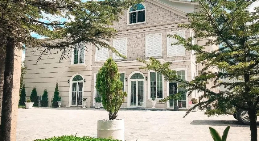 Hotel Devi - Image 1
