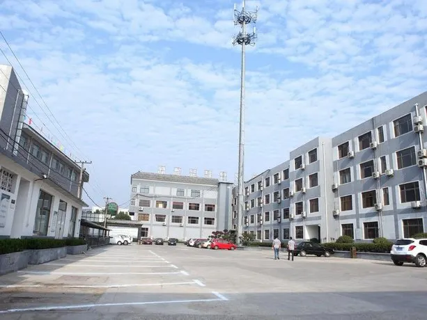 LONGQUAN BOUTIQUE HOTEL - Image 1