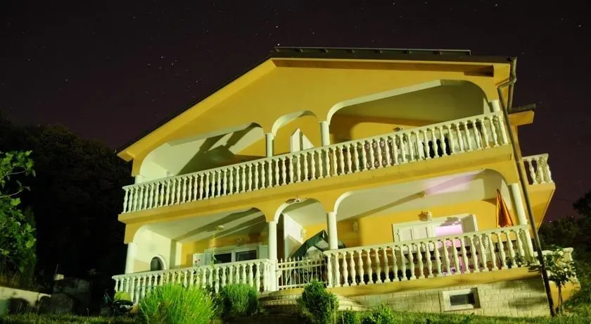 Apartments Viktorija - Image 1