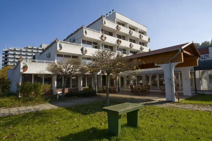 Hotel Harom Hattyu - Image 1