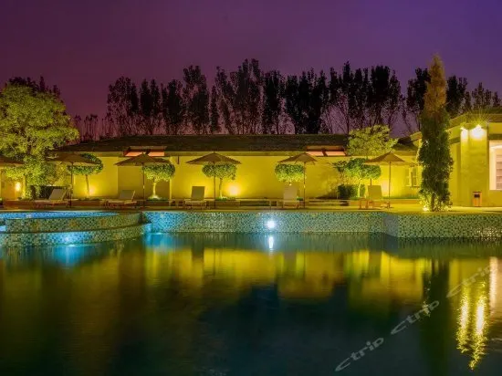 Xianke Laifang Holiday Hotel - Image 1