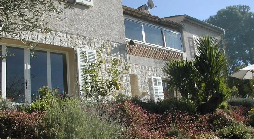 Maison De l'Ara - Image 1