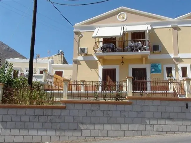 Villa Pinotsi - Image 1