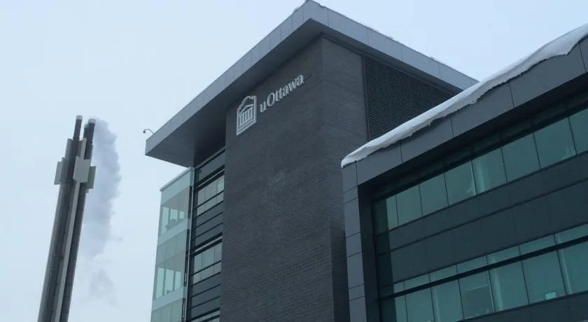 Henderson Residence - Image 1