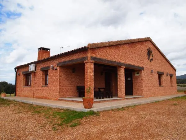 Casa Rural Valdefresno - Image 1