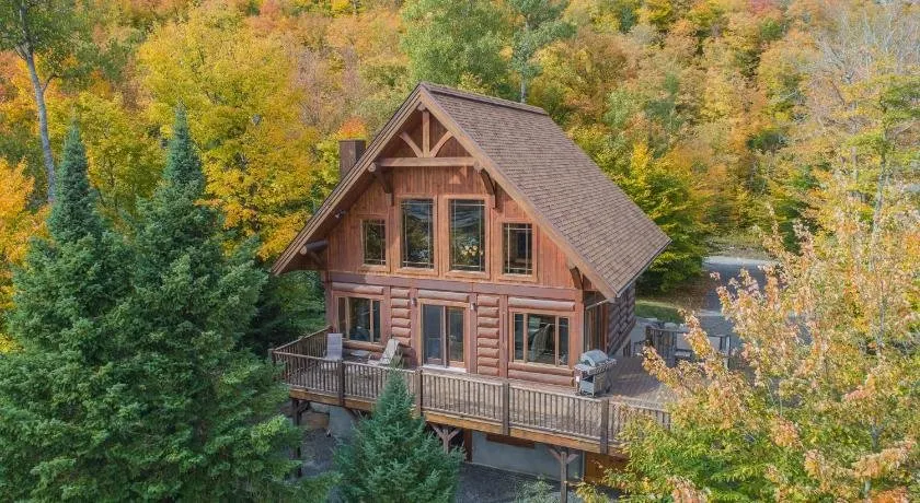 Log Cabin Home with Lake and Mountain view by Reserver.ca - Image 1
