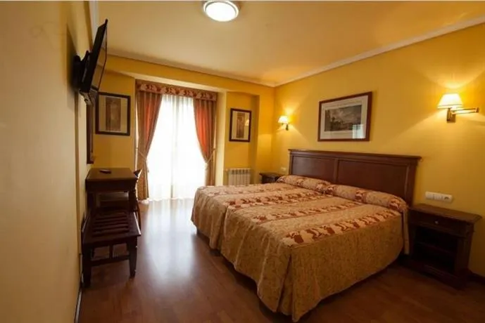 Hostal Torres - Image 1
