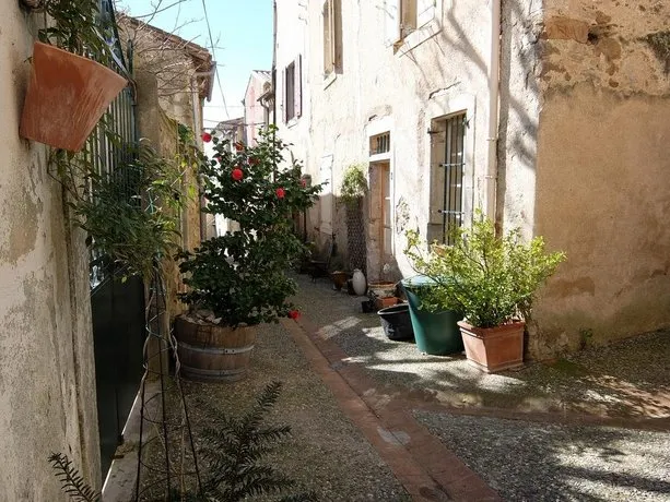 Ailleurs - Image 1