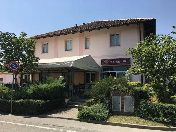 Garden - Image 1