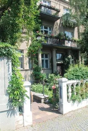 Pension Atelier 12 - Image 1