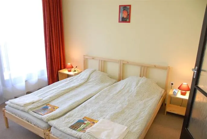 Csiga Apartmanhaz - Image 1