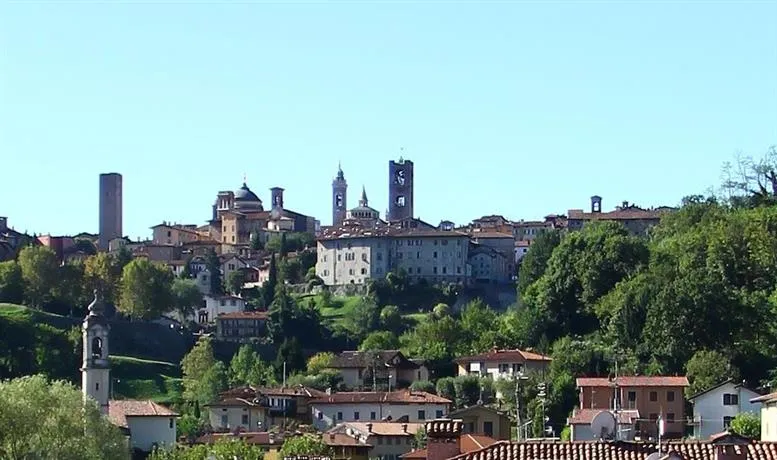 Casa Vacanze Dei Ghibellini - Image 1
