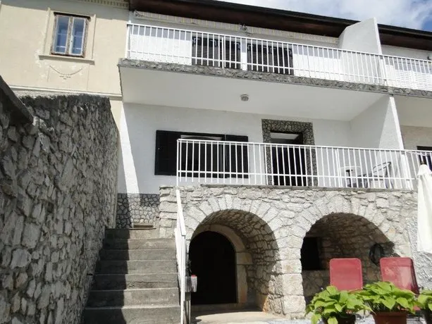 Holiday Home Pecenkovic - Image 1