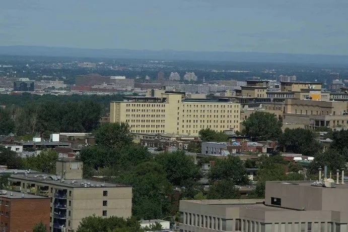 Residence Lalemant College Brebeuf - Image 1