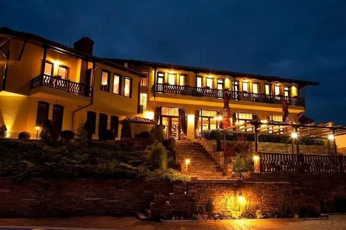 Chiflika Family Hotel - Image 1
