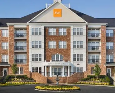 Ave Downingtown - Image 1