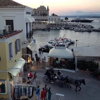 Alexandris Hotel - Image 1