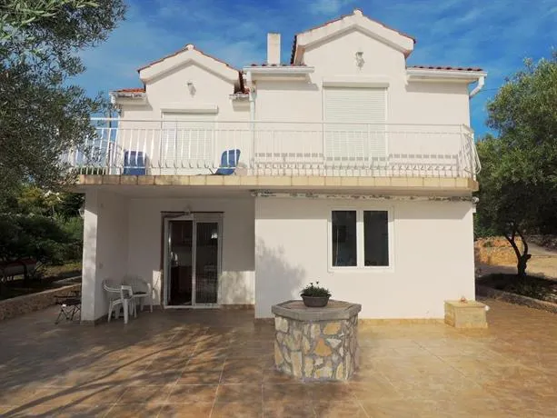 HOLIDAY HOME IN BRZAC - Image 1